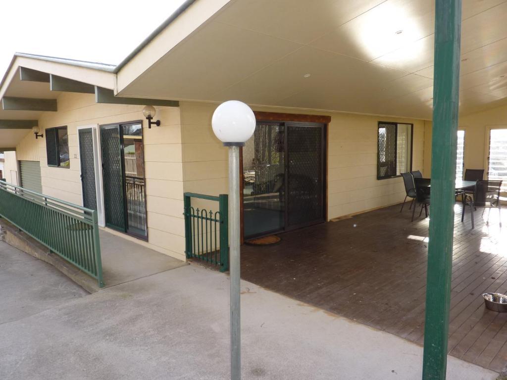 Thunderbird Motel Yass Exterior photo
